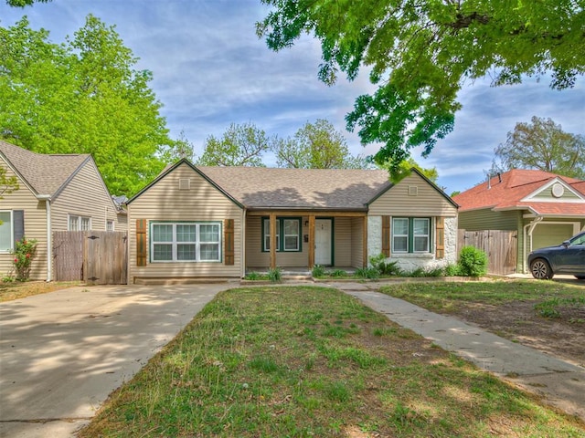 531 NW 48th St, Oklahoma City, OK 73118 - view of front facade featuring covered porch