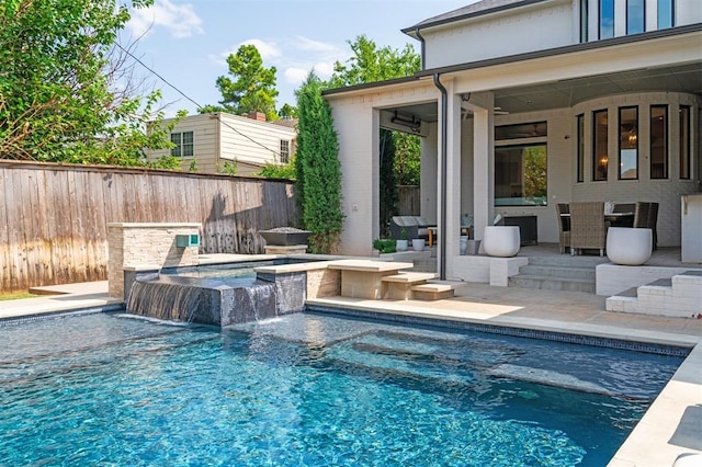 1415 Sherwood Ln, Nichols Hills, OK 73116 - view of pool featuring a patio and a pool with connected hot tub