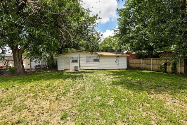 4025 Parkwoods Ln, Midwest City, OK 73110 - back of house featuring a fenced backyard