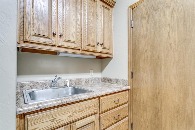 1308 River Birch Dr, Yukon, OK 73099 - kitchen with light countertops