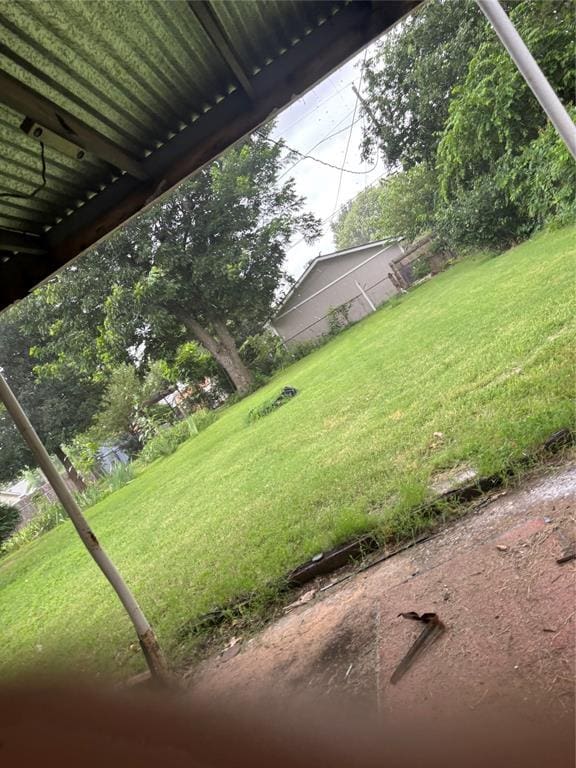 3307 N Mueller Ave, Bethany, OK 73008 - view of green lawn