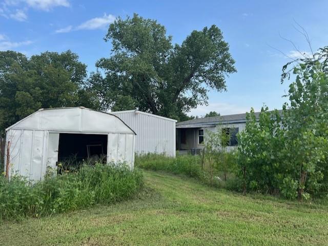 2800 Durango Cir, Yukon, OK 73099 - view of outbuilding