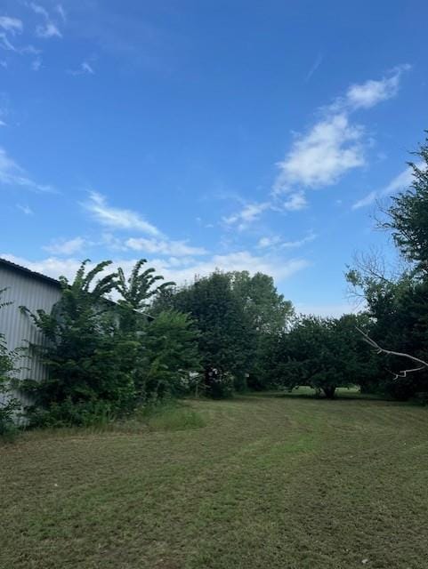 2800 Durango Cir, Yukon, OK 73099 - view of green lawn
