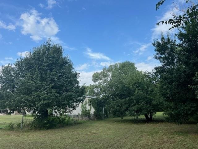 2800 Durango Cir, Yukon, OK 73099 - view of green lawn