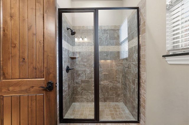 2725 Open Range Rd, Edmond, OK 73034 - full bath featuring a shower stall