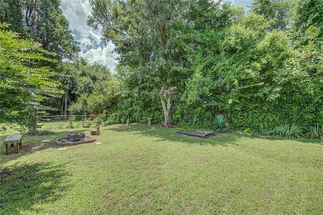 2013 Creekridge Dr, Oklahoma City, OK 73141 - view of yard
