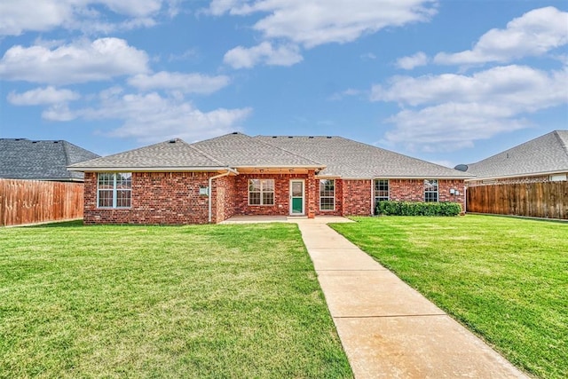 1001 Stephanie Ln, Altus, OK 73521 - photo 42