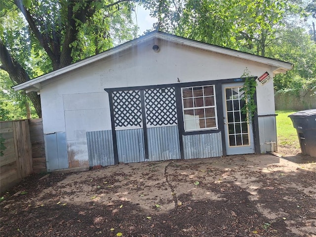 25 E Severn St, Shawnee, OK 74801 - view of outdoor structure