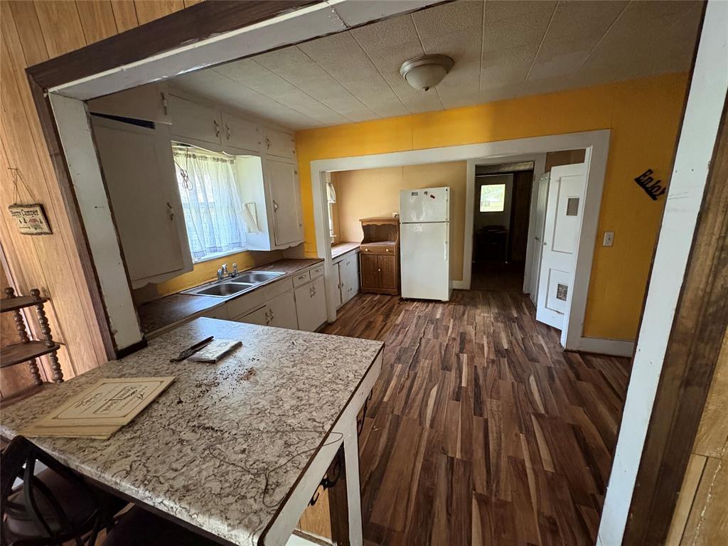615 E Charles Ave, Pauls Valley, OK 73075 - photo 3