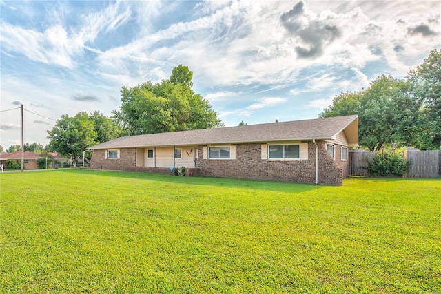 1533 N Dobbs Rd, Harrah, OK 73045 - photo 1