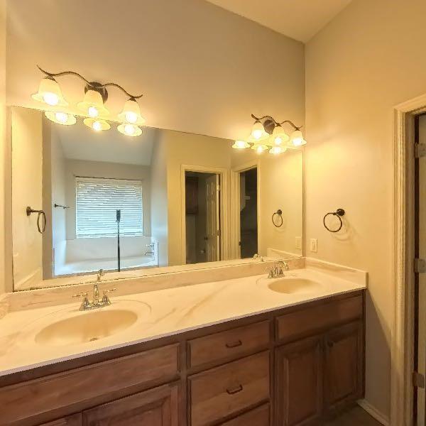 17037 Woodvine Dr, Edmond, OK 73012 - photo 9