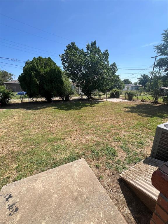 1017 E Loyadell St, Altus, OK 73521 - photo 13