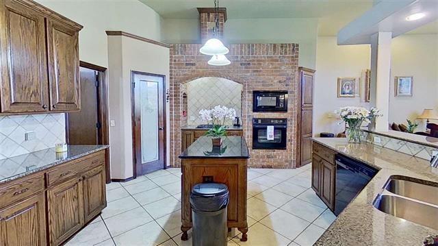 19605 Talavera Ln, Edmond, OK 73012 - photo 41