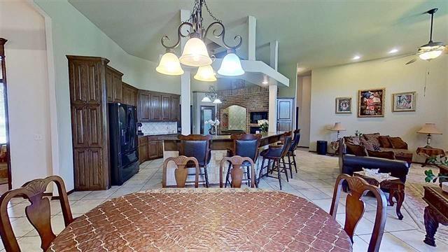 19605 Talavera Ln, Edmond, OK 73012 - photo 43