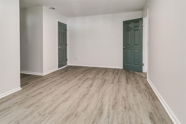 6609 SE 15th St, Oklahoma City, OK 73110 - empty room featuring wood finished floors and baseboards