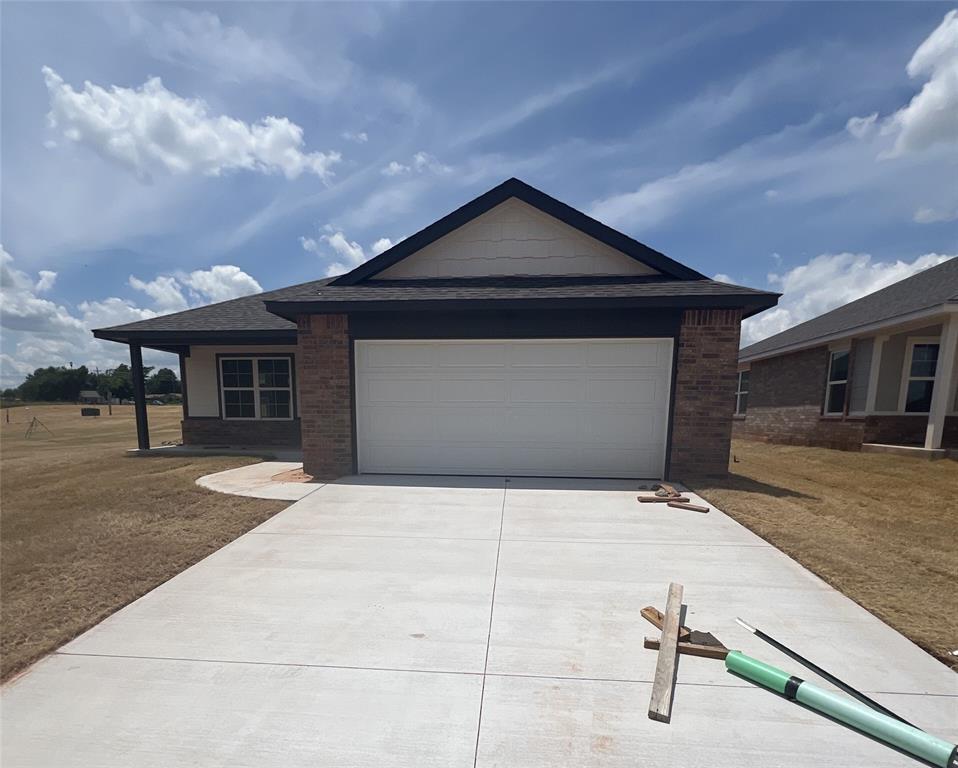 2400 S 27th Ct, Chickasha, OK 73018 - photo 1
