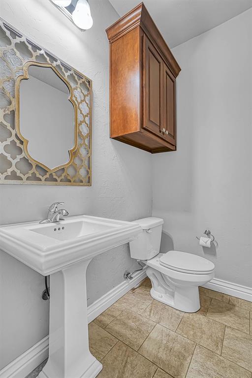 901 Stephanie Ln, Altus, OK 73521 - photo 26