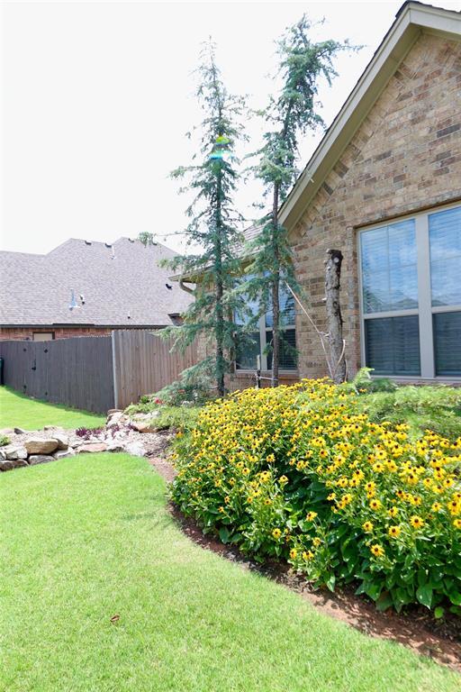 8708 SW 59th Ter, Oklahoma City, OK 73179 - photo 2