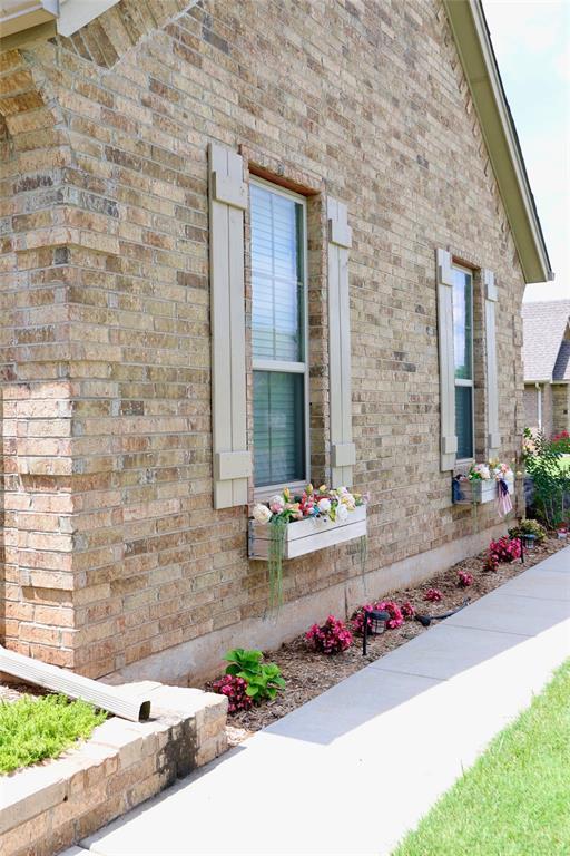 8708 SW 59th Ter, Oklahoma City, OK 73179 - photo 3