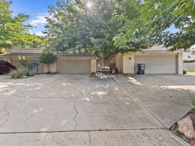 10002 Hefner Village Blvd, Oklahoma City, OK 73162 - photo 1