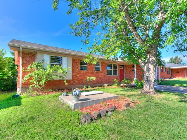 720 SW 1st St, Moore, OK 73160 - photo 2