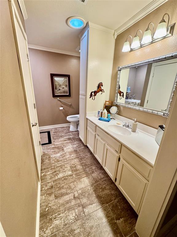 2000 W Bdwy St, Okemah, OK 74859 - photo 21