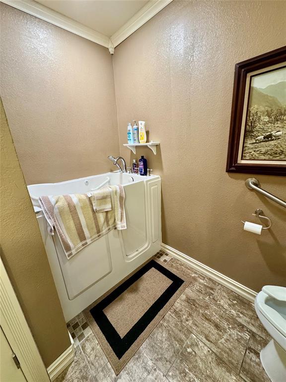 2000 W Bdwy St, Okemah, OK 74859 - photo 22
