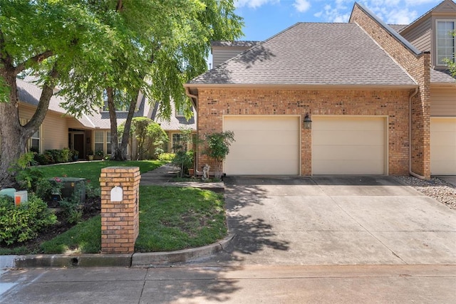704 Aberdeen Rd, Edmond, OK 73025 - photo 1