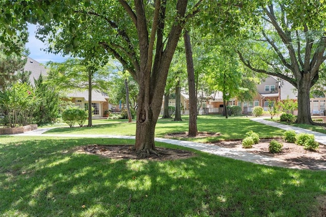 704 Aberdeen Rd, Edmond, OK 73025 - photo 33