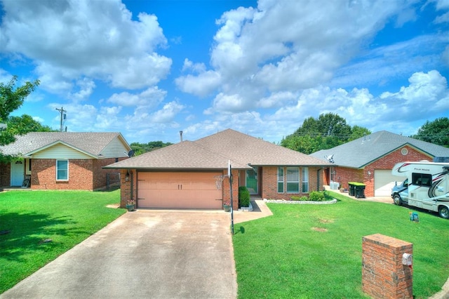 1189 N Blue Ridge Dr, Purcell, OK 73080 - photo 1