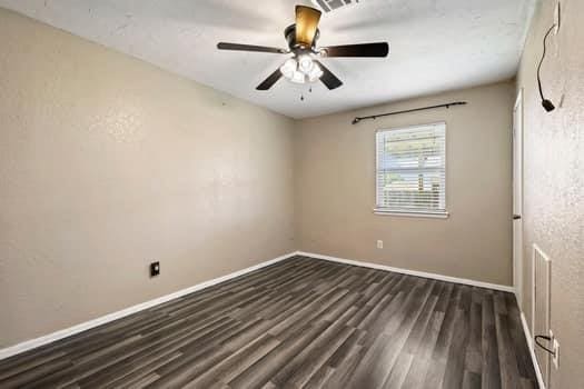 12304 Southgate Dr, Yukon, OK 73099 - photo 18