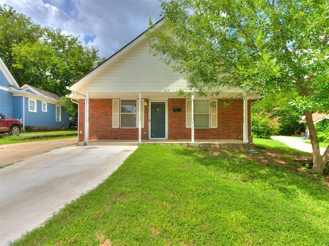 824 N Beard Ave, Shawnee, OK 74801 - photo 1