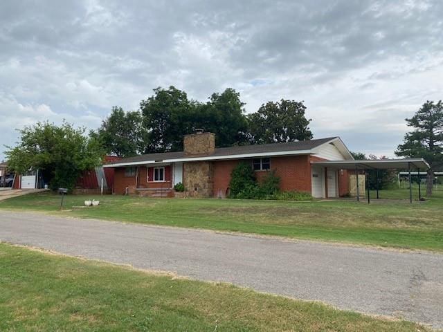 820 Washington Ave, Mountain View, OK 73062 - photo 1