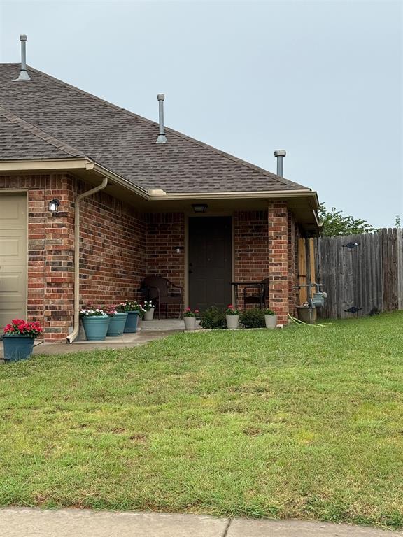 813 SW 151st St Unit A & B, Oklahoma City, OK 73170 - photo 2