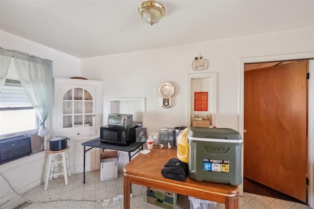 Listing photo 6 - caption unavailable
