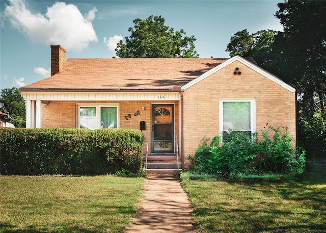 1316 W Dakota Ave, Chickasha, OK 73018 - photo 1