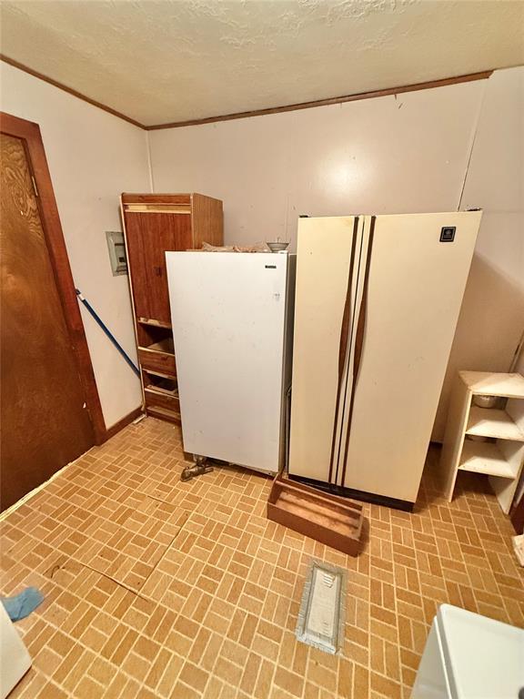 508 Slocum Ave, Lone Wolf, OK 73655 - photo 14