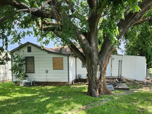 1213 SW F Ave, Lawton, OK 73501 - photo 4