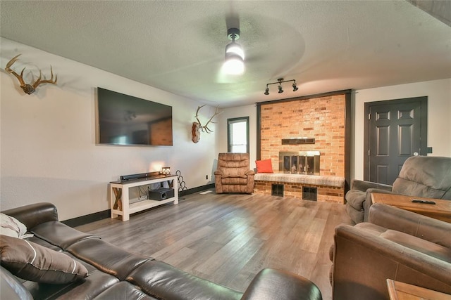 609 N Centennial Way, Mustang, OK 73064 - photo 7