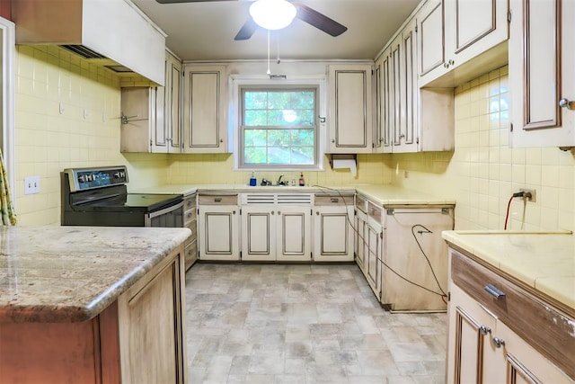 705 SE Jefferson St, Idabel, OK 74745 - photo 10