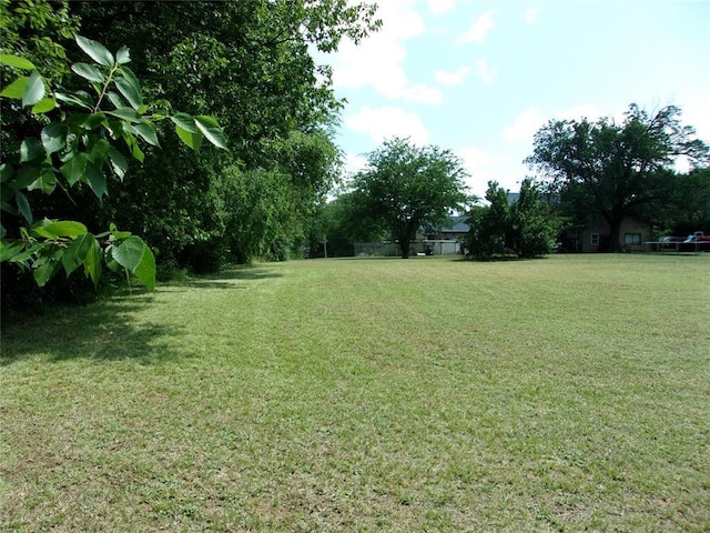 909 E Park St, Tecumseh, OK 74873 - photo 25