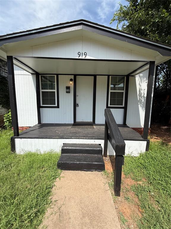 919 N Wentz St, Guthrie, OK 73044 - photo 3