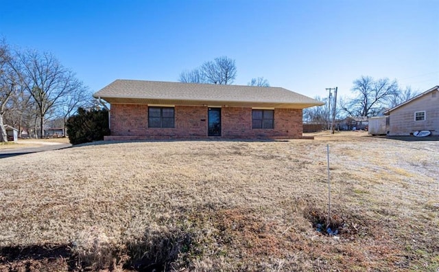 314 N Clarady St, Wanette, OK 74878 - photo 2