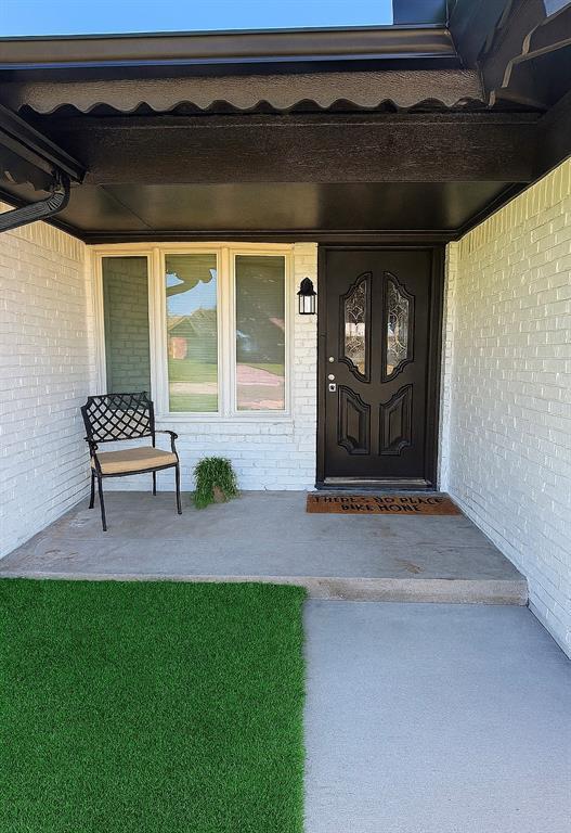 118 NE 10th St, Moore, OK 73160 - photo 2