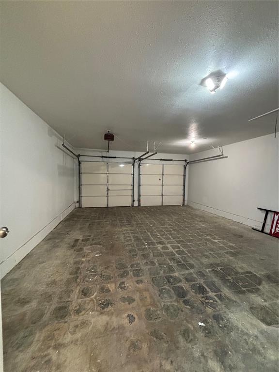118 NE 10th St, Moore, OK 73160 - photo 24