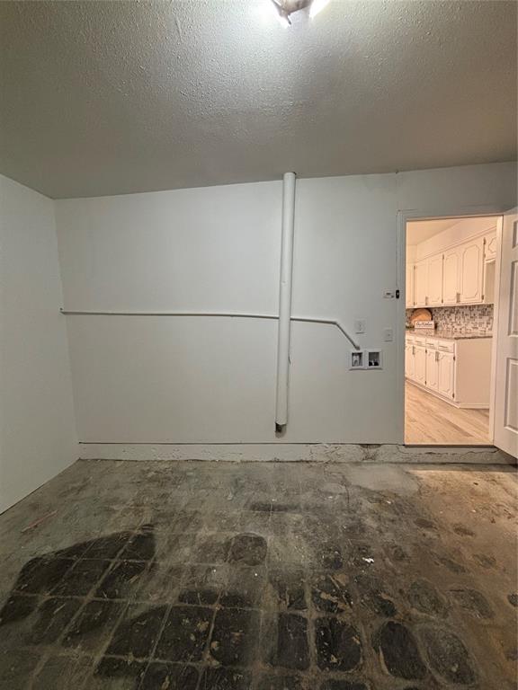 118 NE 10th St, Moore, OK 73160 - photo 25
