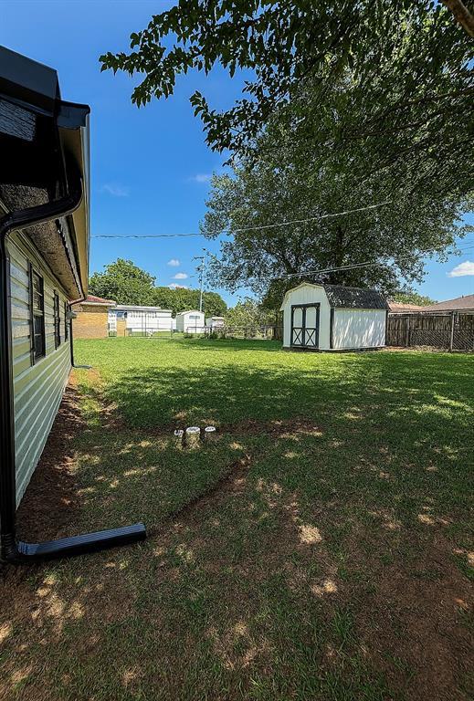 118 NE 10th St, Moore, OK 73160 - photo 26