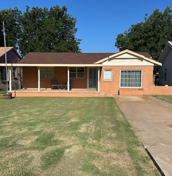 505 N Hill St, Hobart, OK 73651 - photo 1