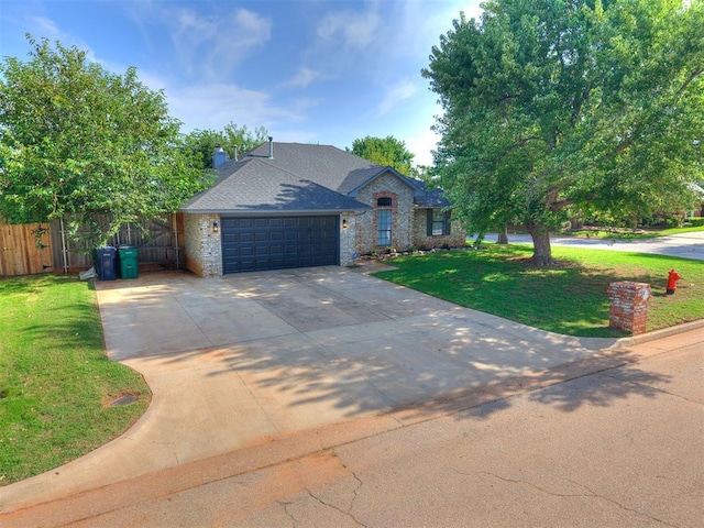 10001 S Hollyhead Way, Yukon, OK 73099 - photo 1