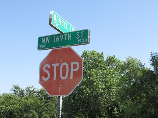 17005 Kemble Ln, Edmond, OK 73012 - photo 44